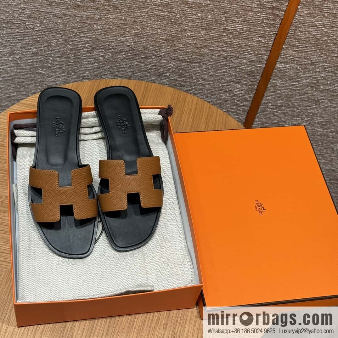 Hermès slippers