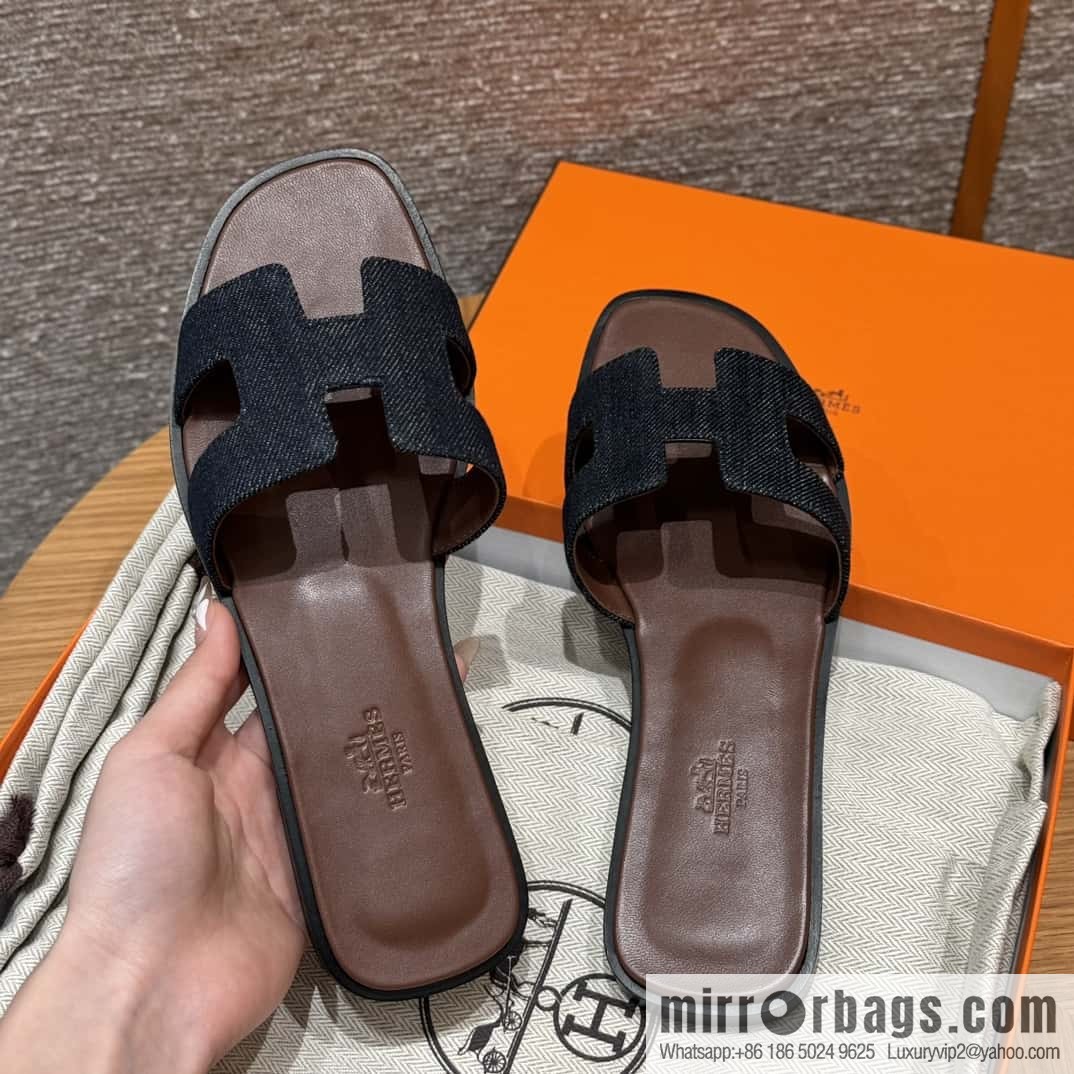 Hermès slippers