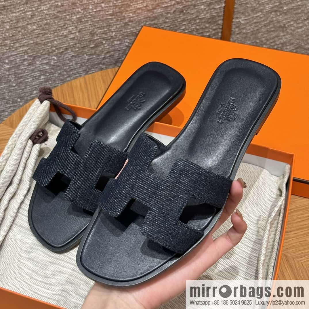 Hermès slippers