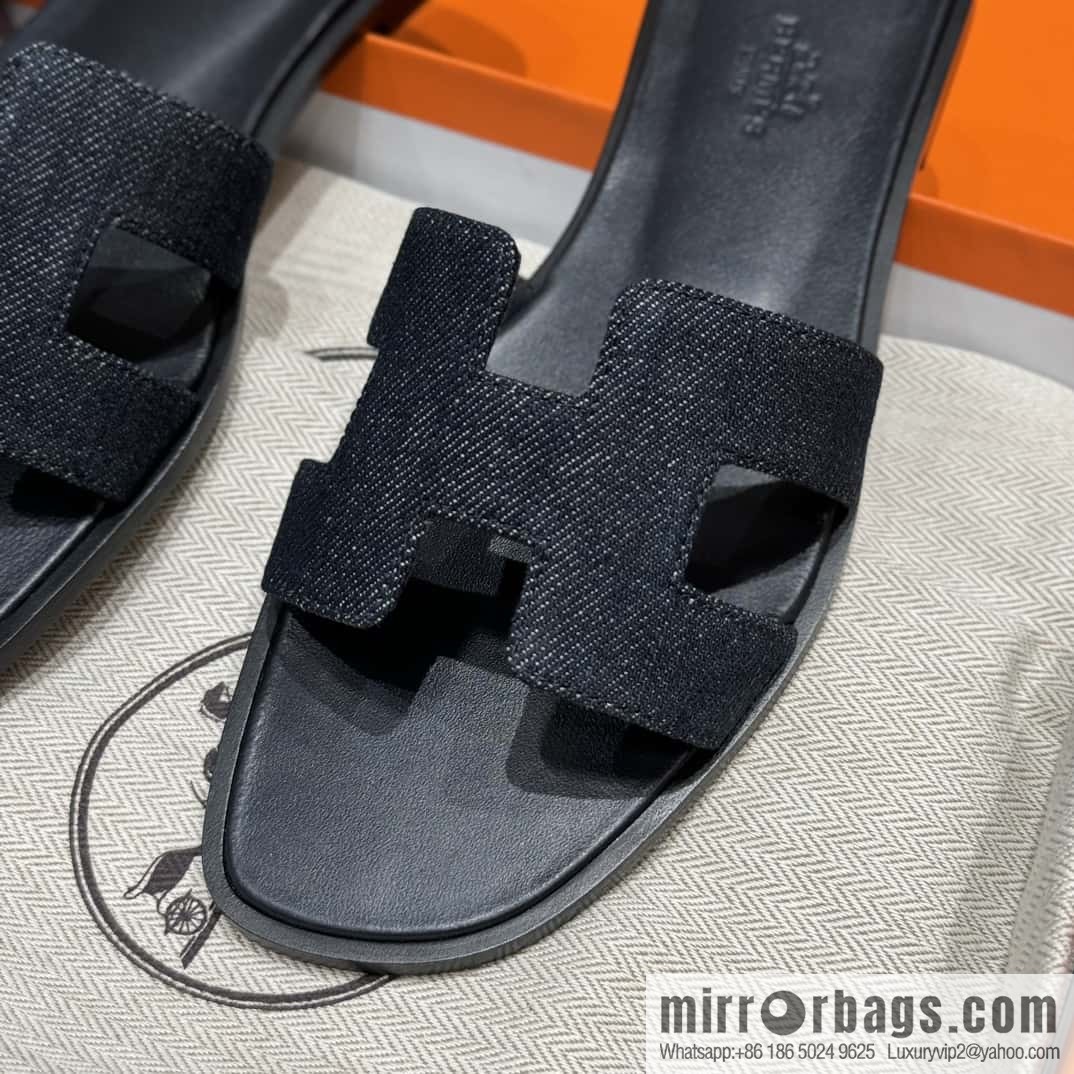Hermès slippers