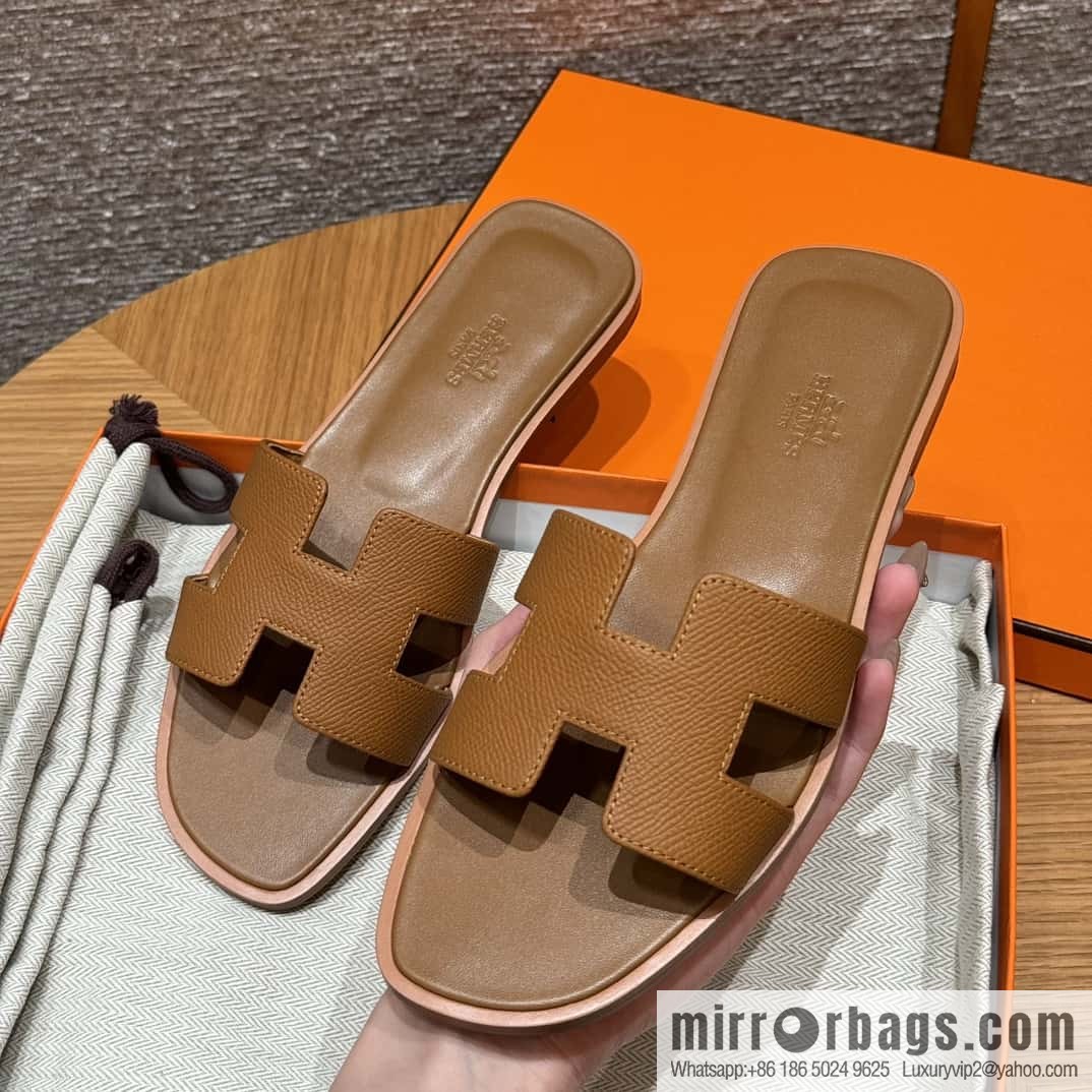 Hermès slippers