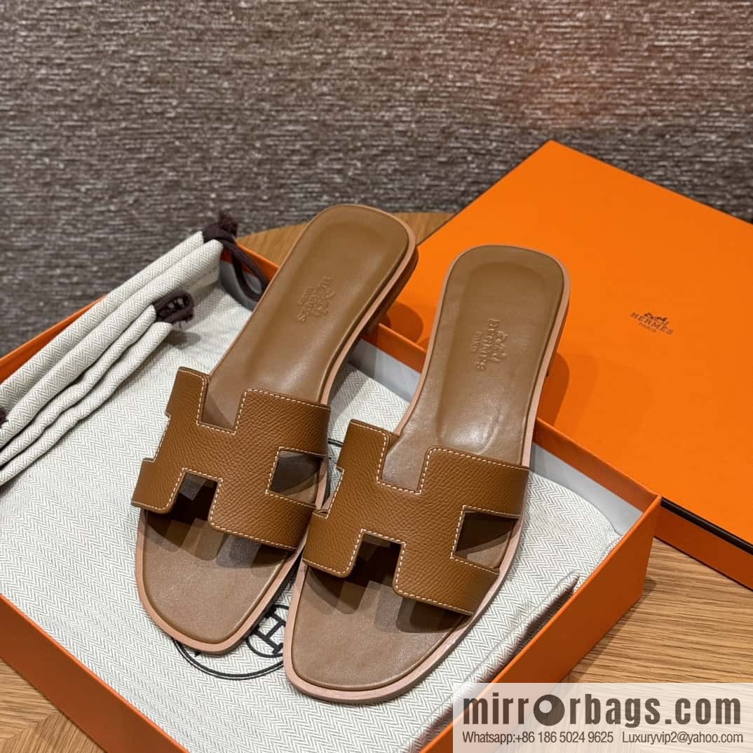 Hermès slippers