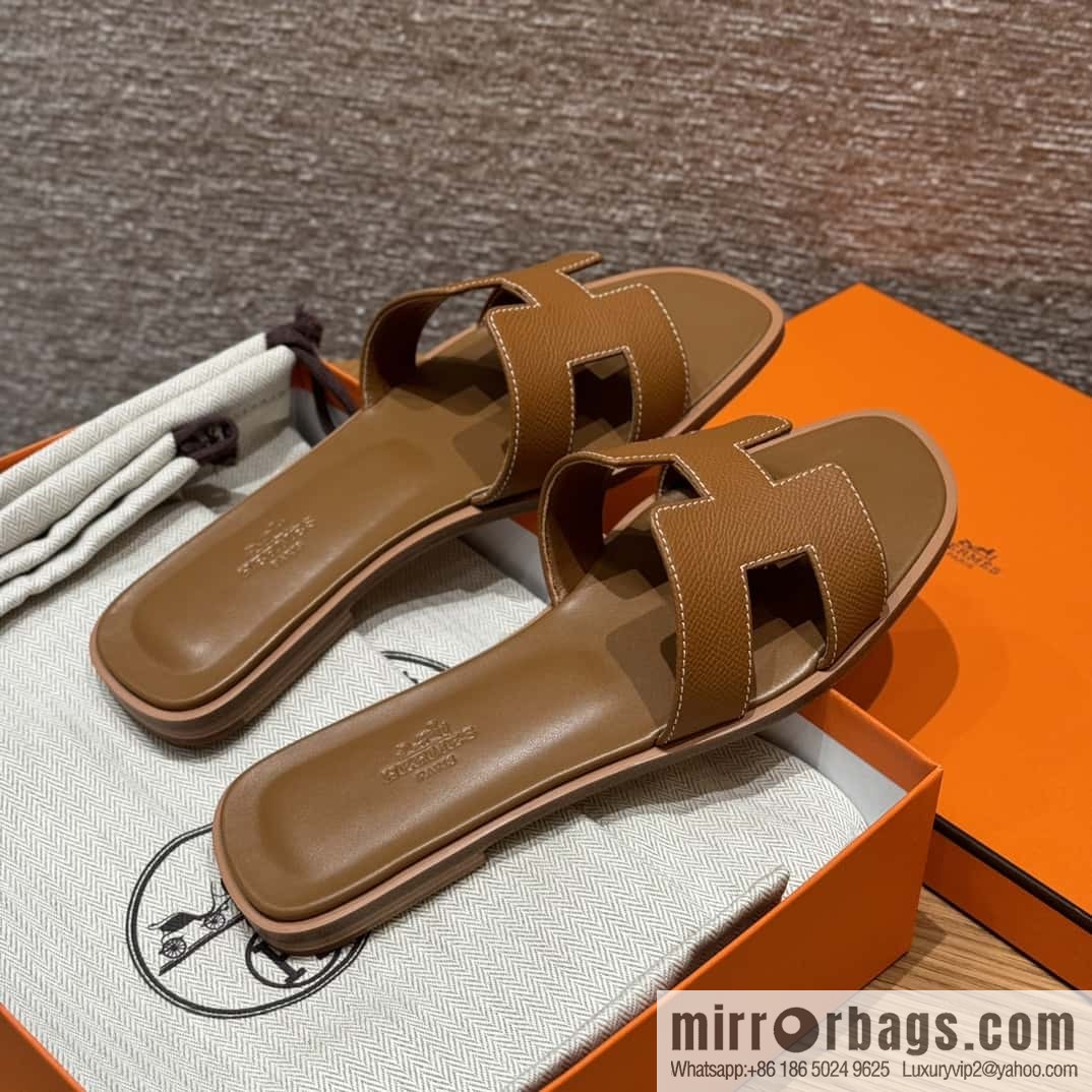 Hermès slippers