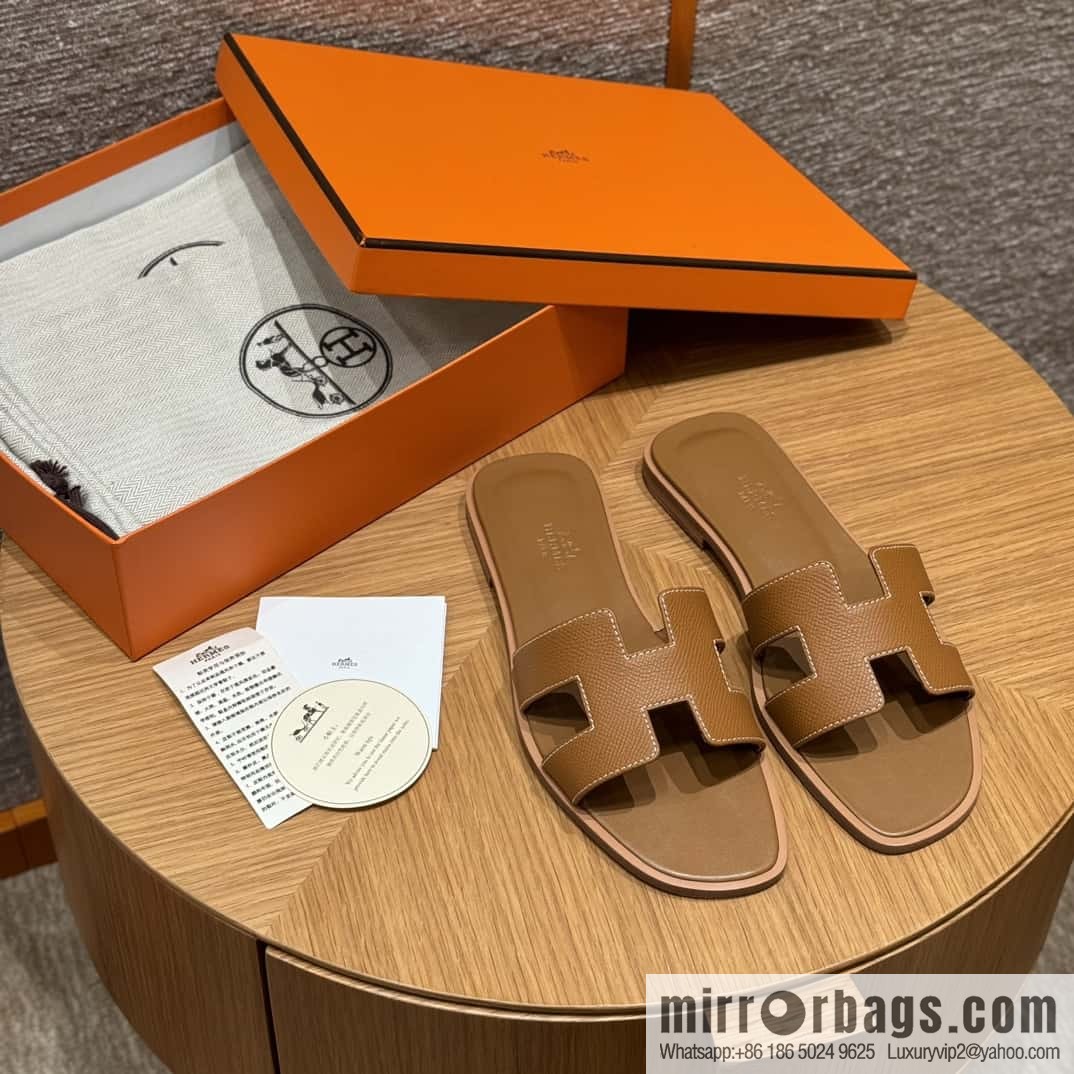 Hermès slippers