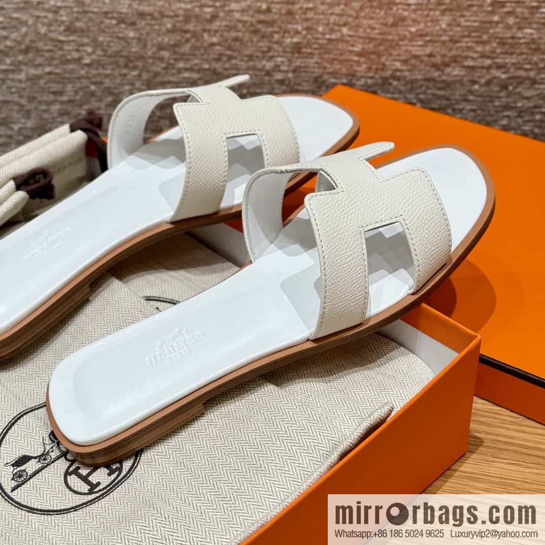 Hermès slippers