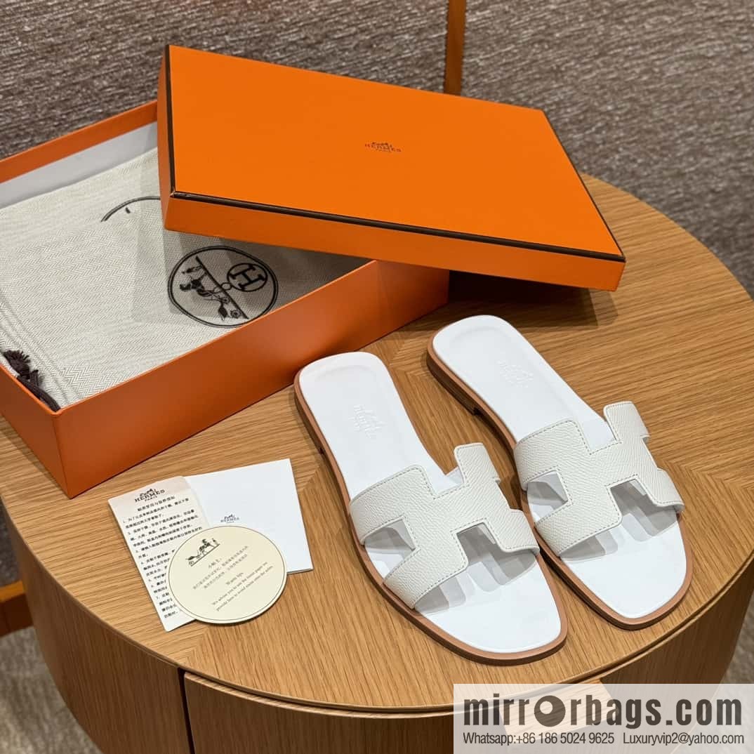 Hermès slippers