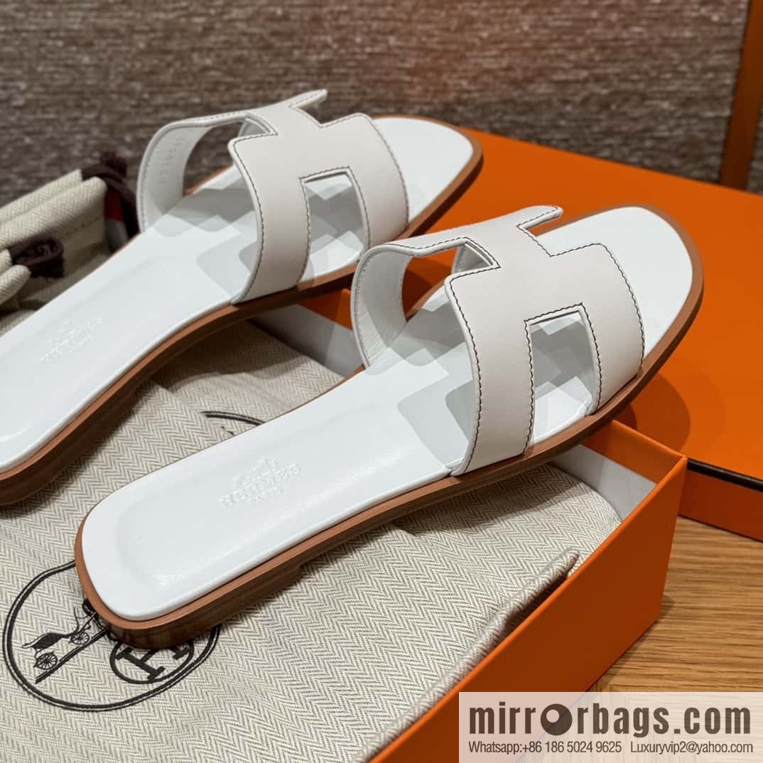 Hermès slippers