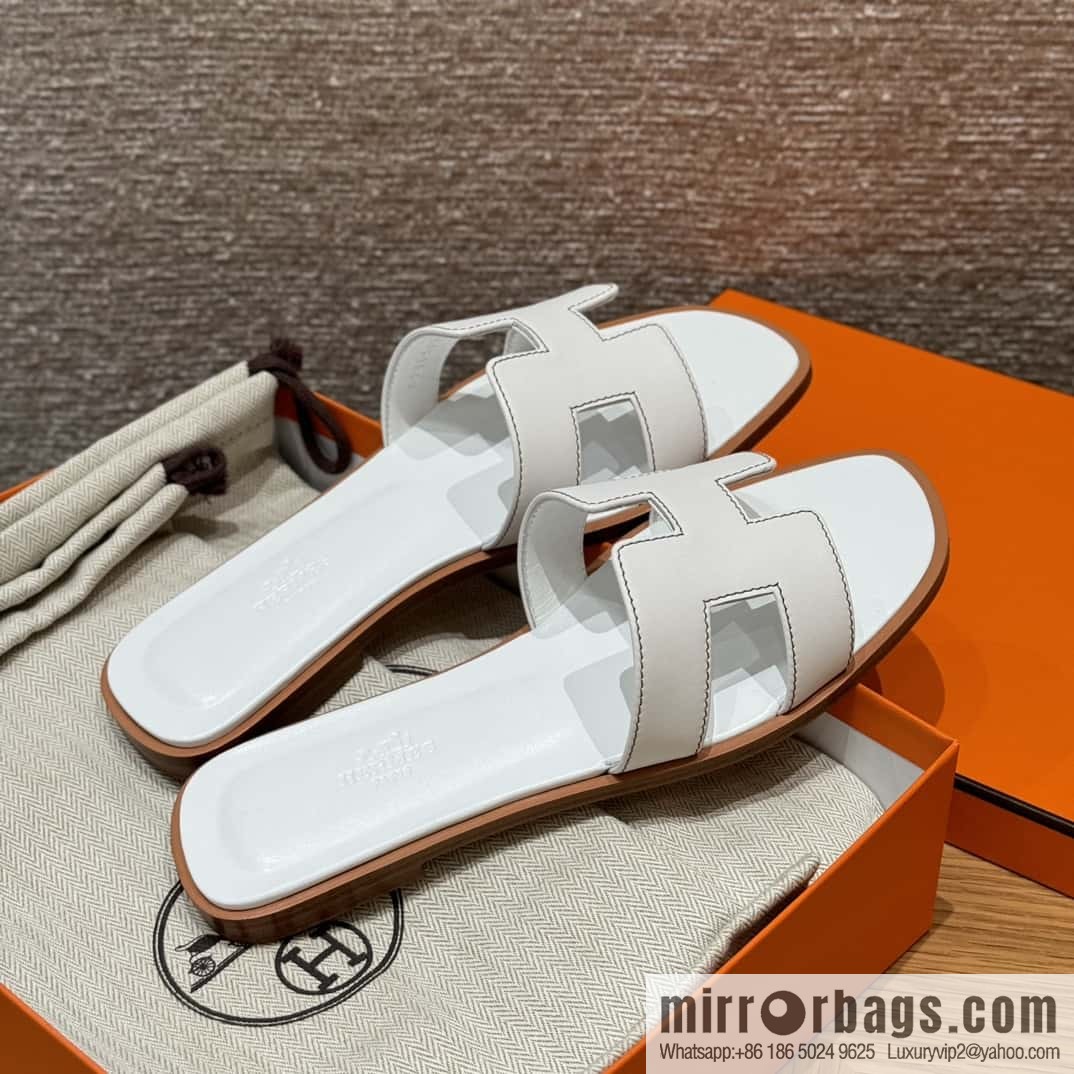 Hermès slippers