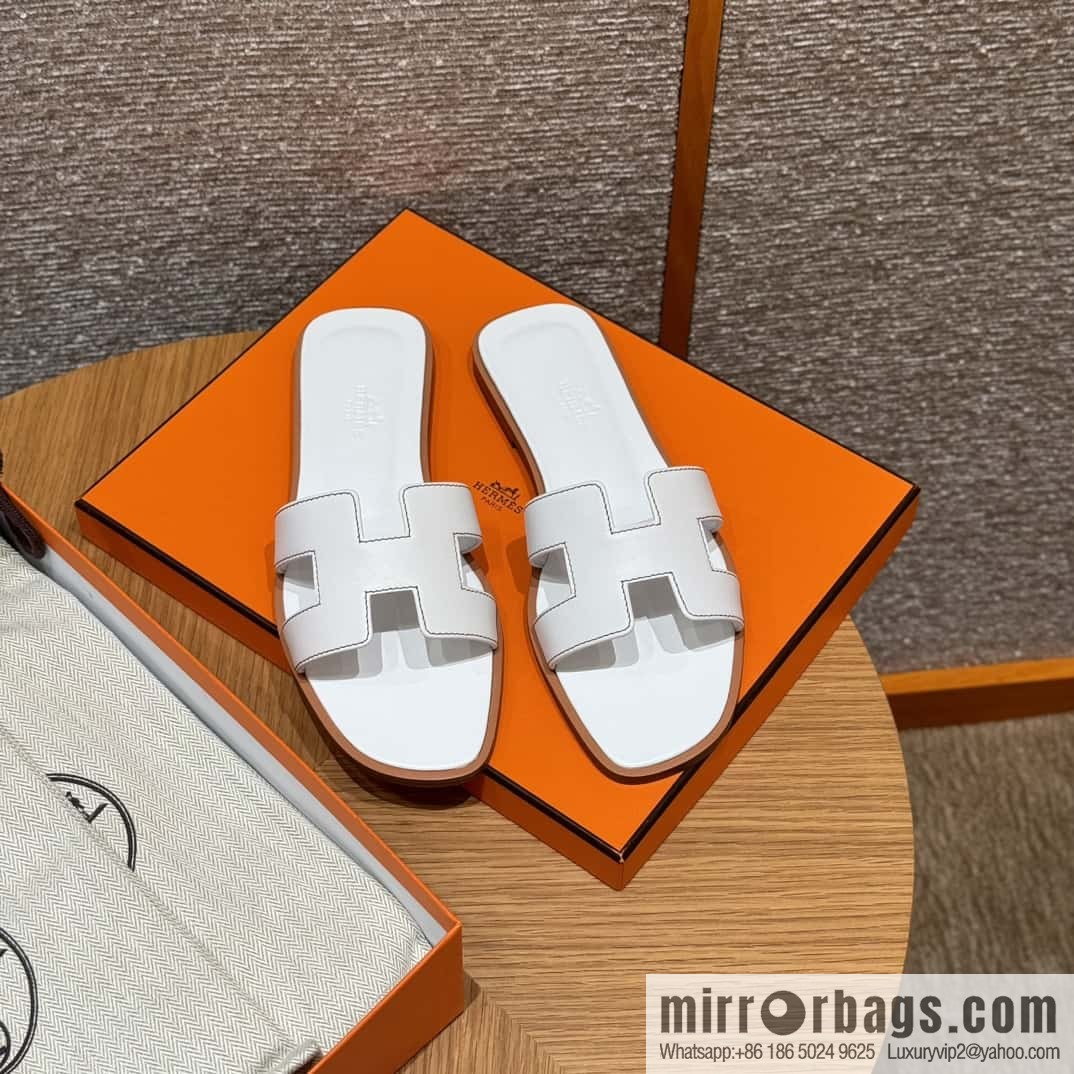 Hermès slippers