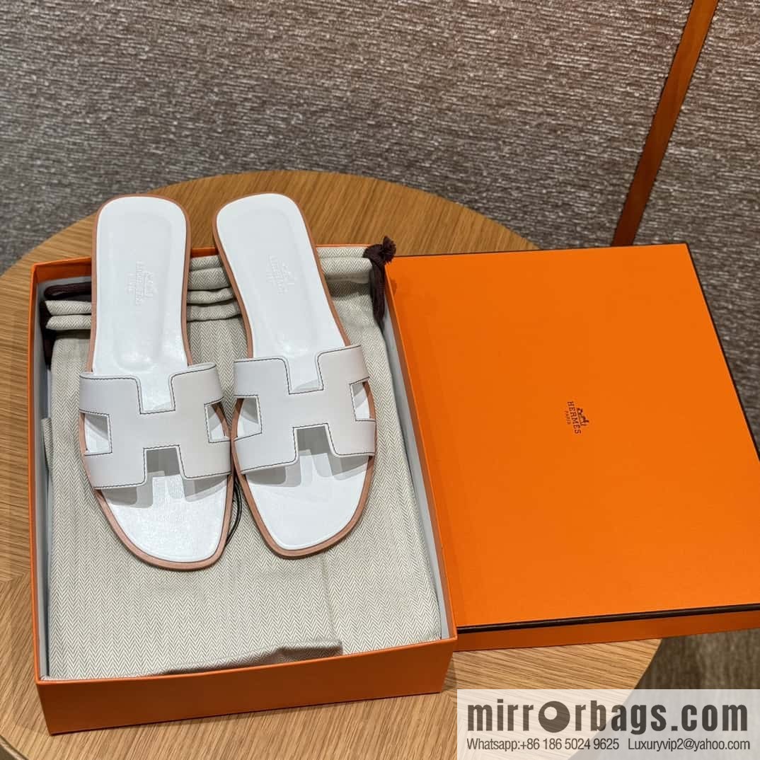 Hermès slippers