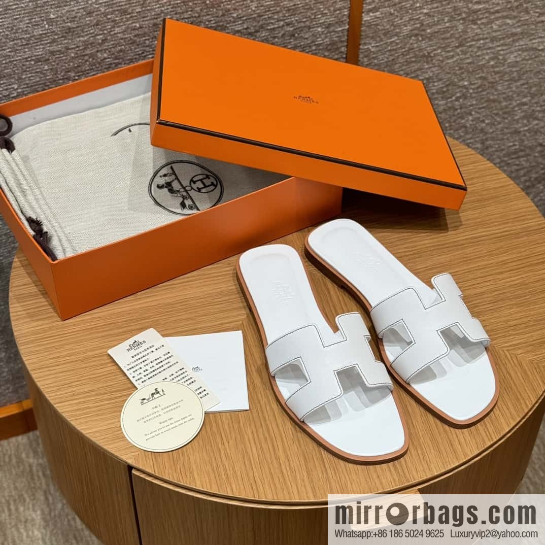 Hermès slippers