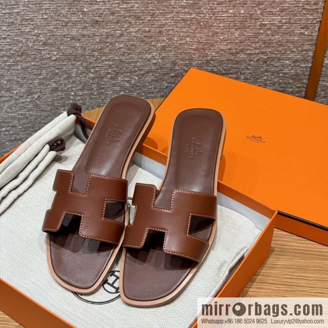 Hermès slippers