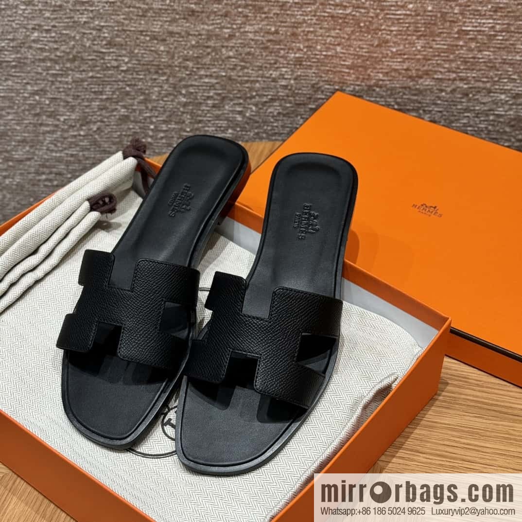 Hermès slippers