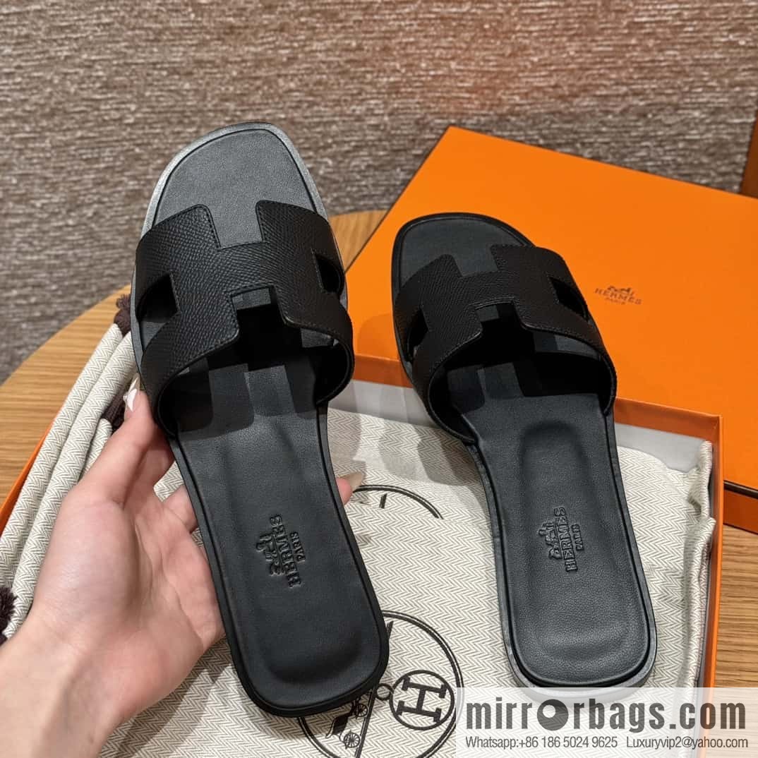 Hermès slippers