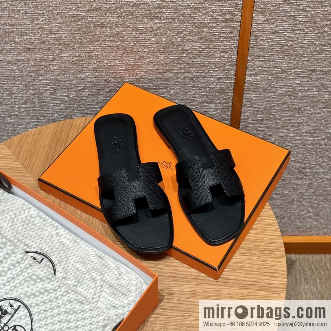 Hermès slippers