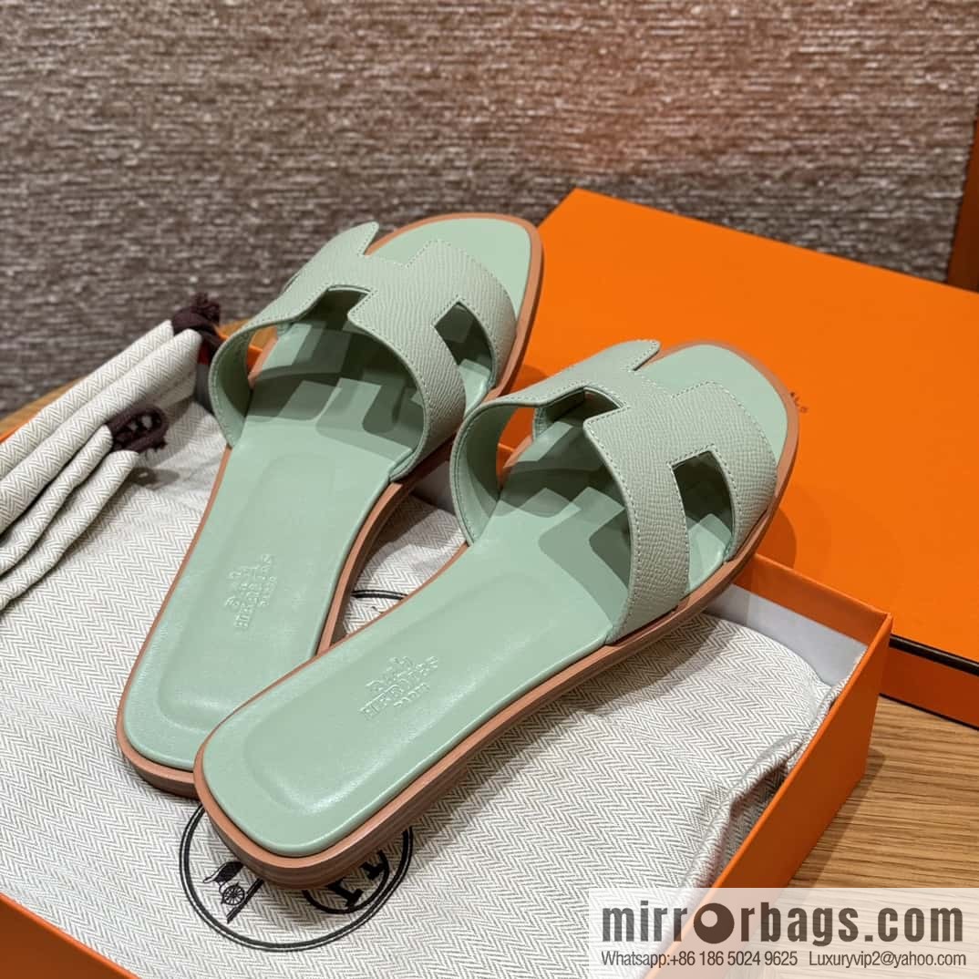 Hermès slippers