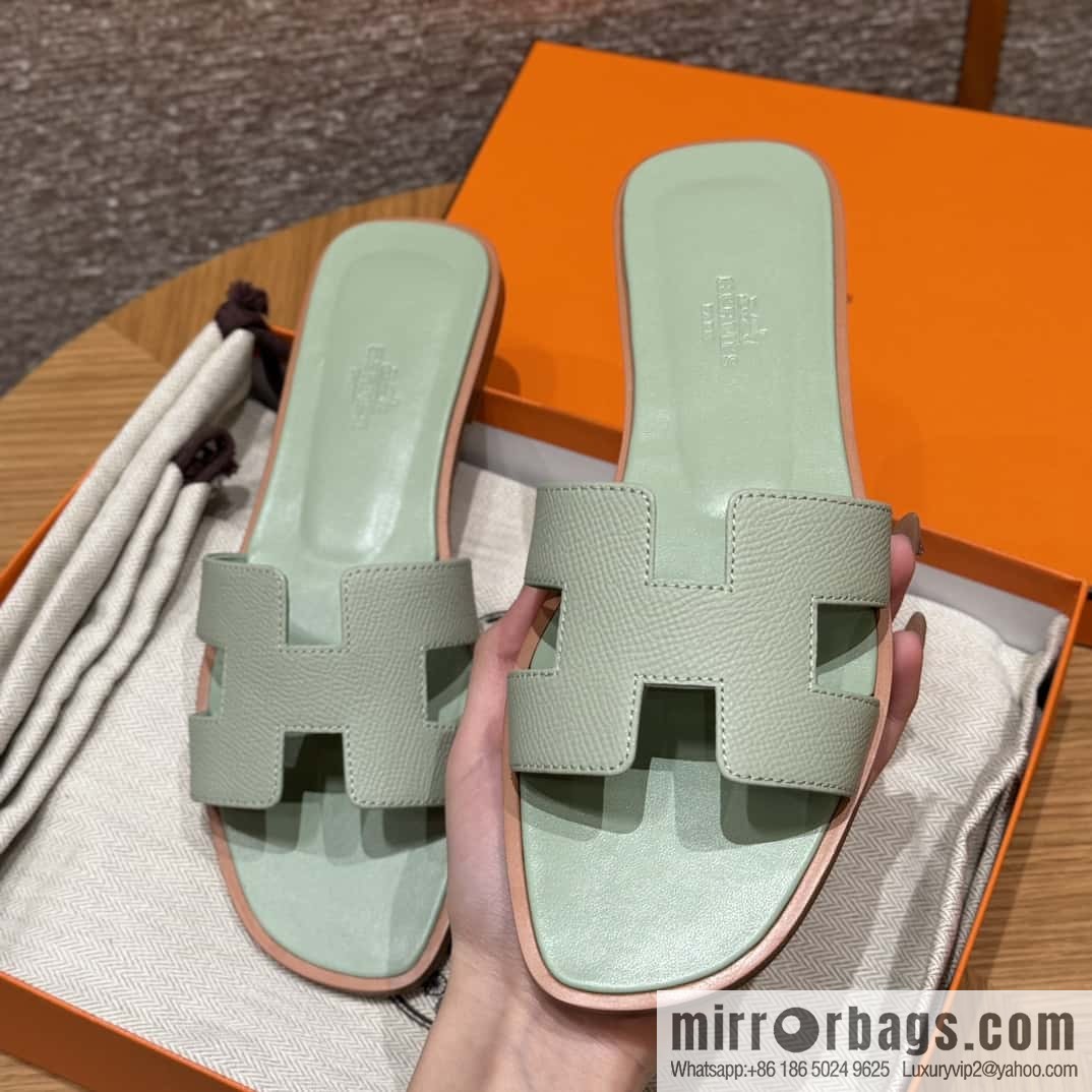 Hermès slippers