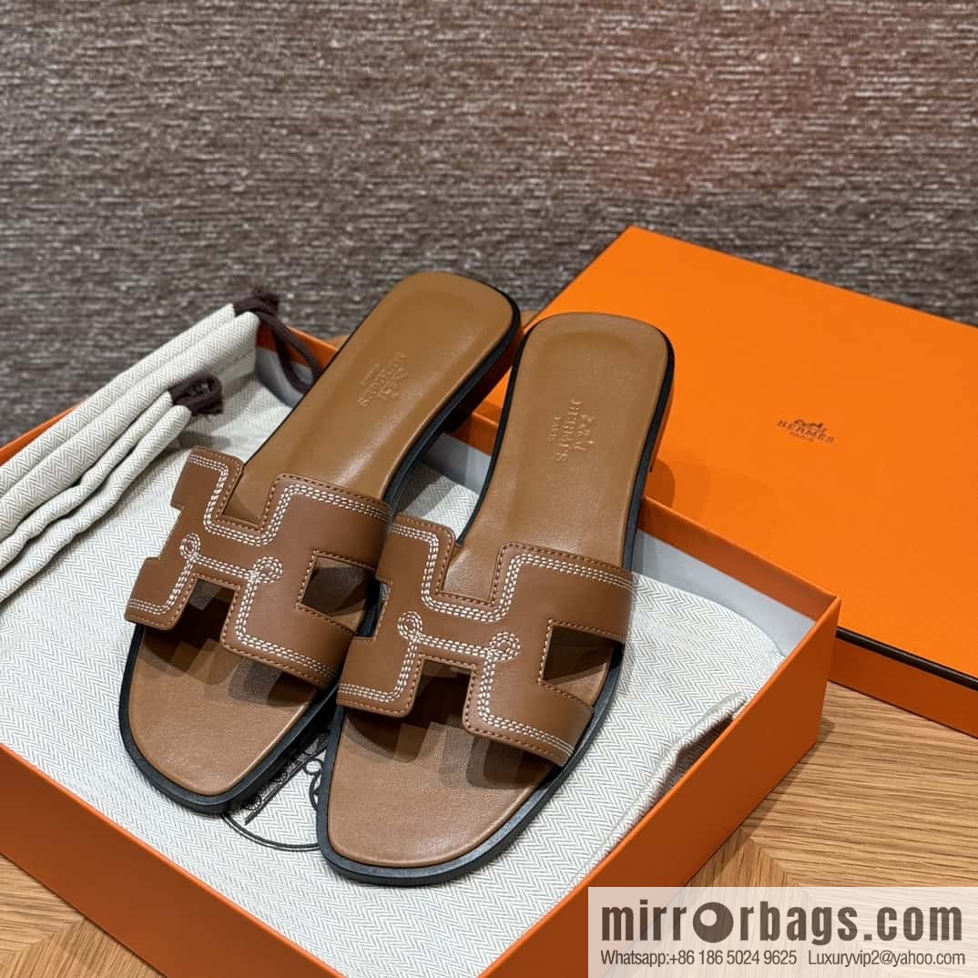 Hermès slippers