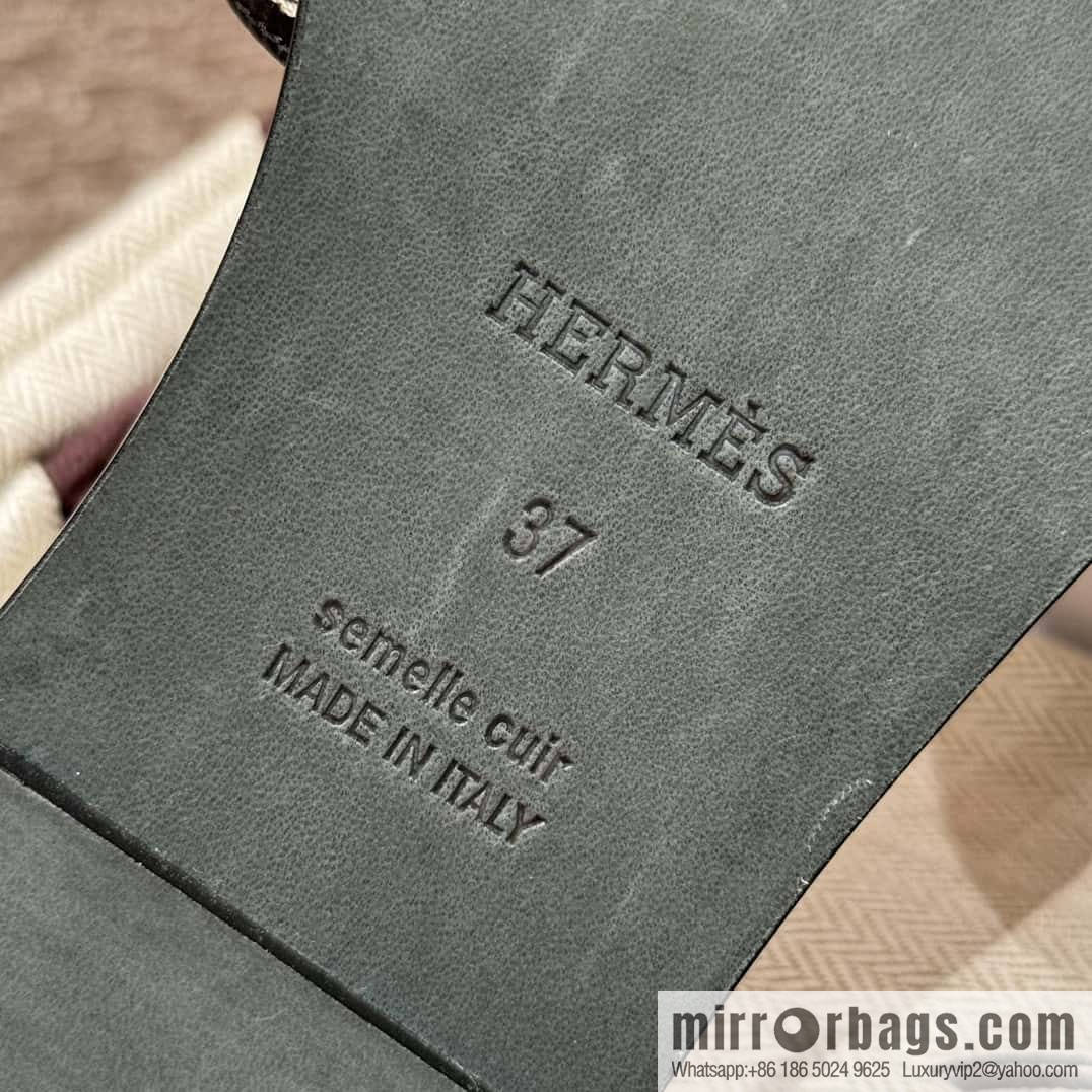 Hermès slippers