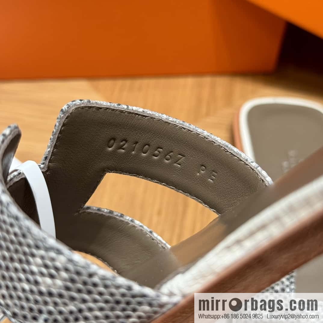 Hermès Lizard Leather Slippers