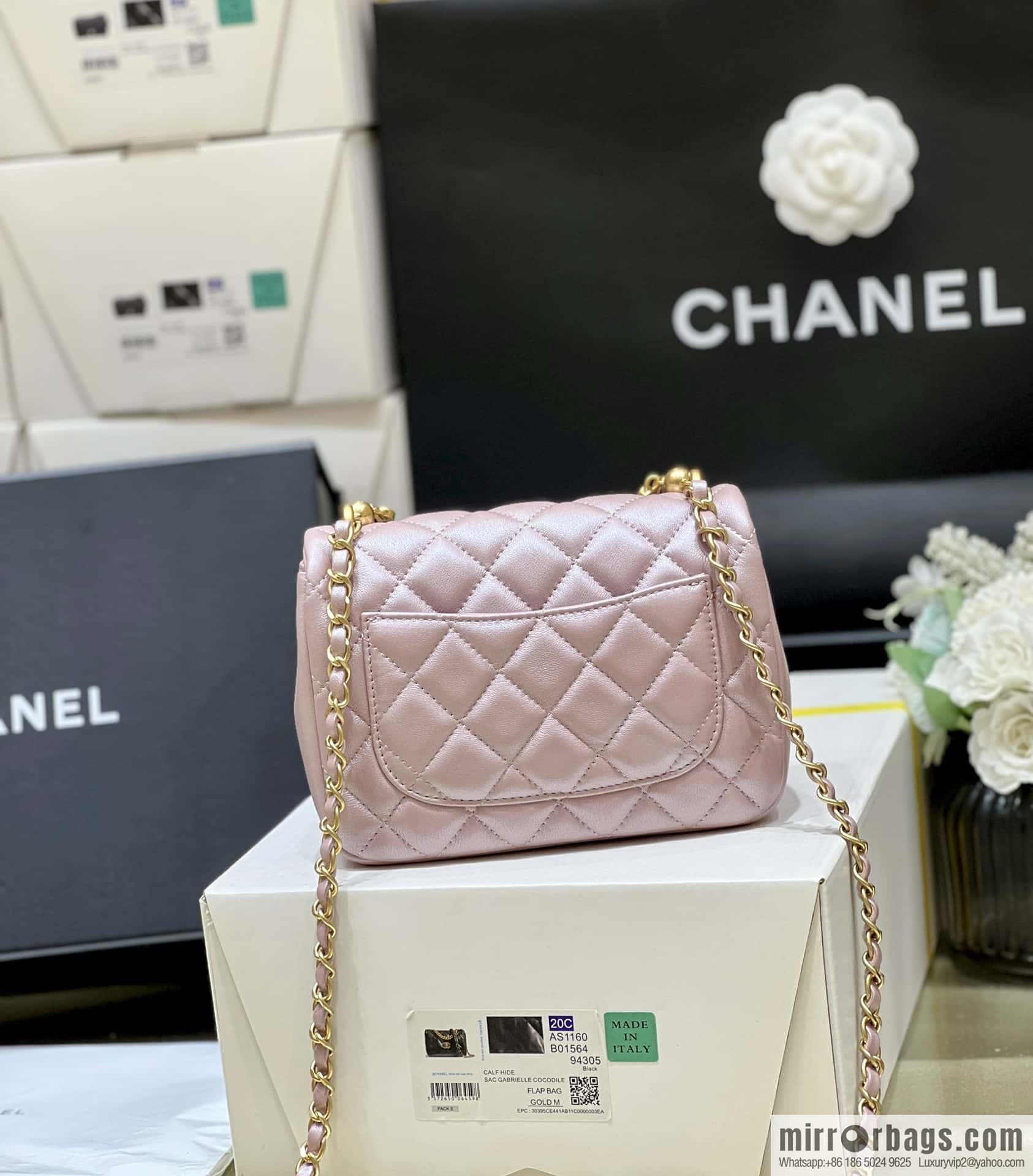 CHANEL 24P Spring and Summer Preview Series Limited Edition Pearl Square Fatty AS4385 pink