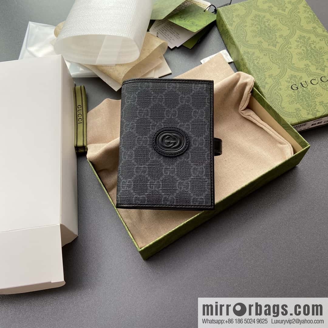 GUCCI G Home Decoration Interlocking Double G Label Passport Holder 724562