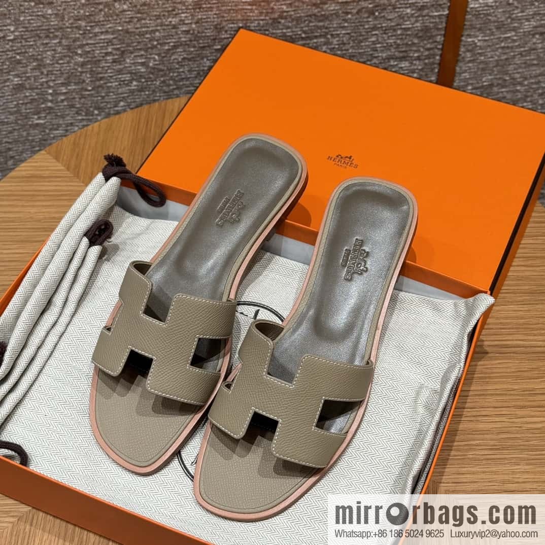 Hermès slippers