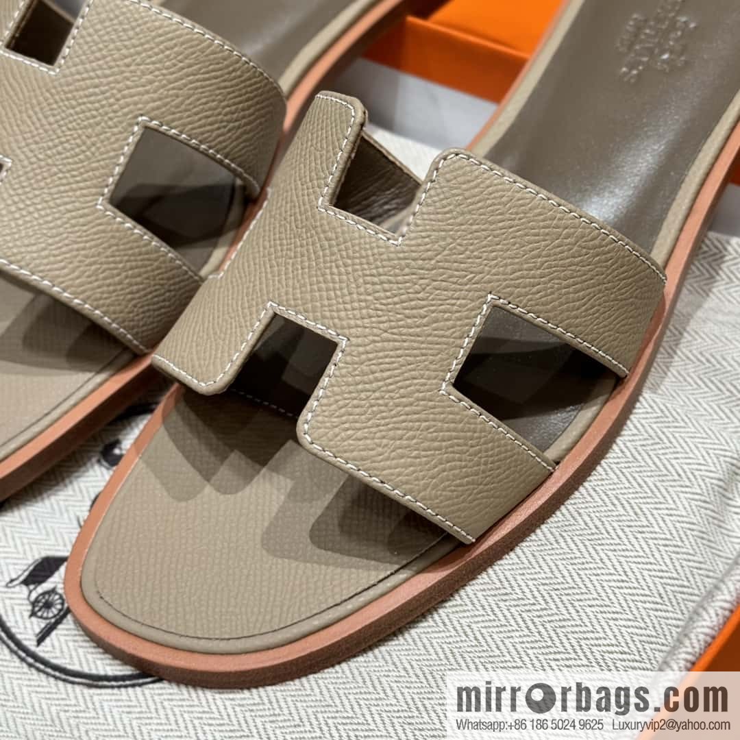 Hermès slippers