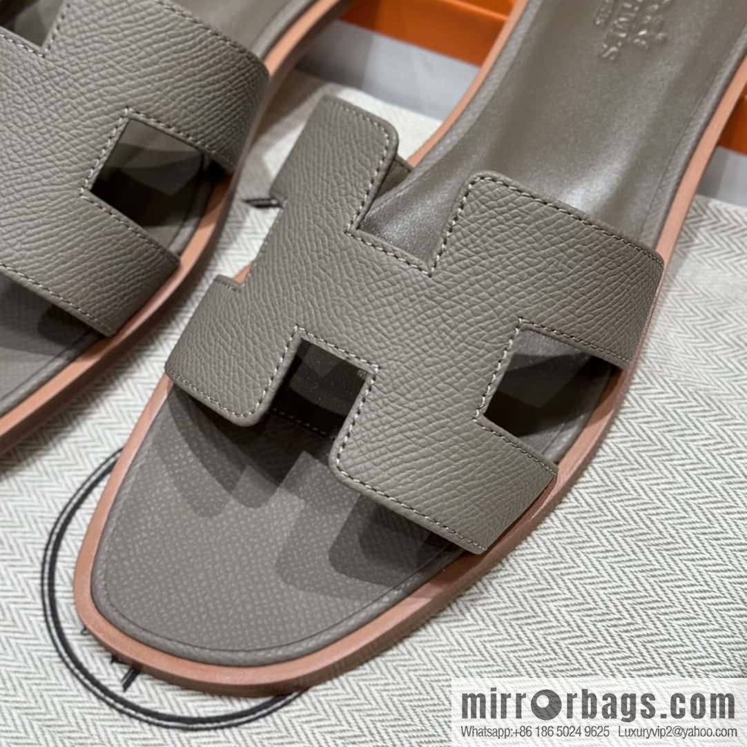 Hermès slippers