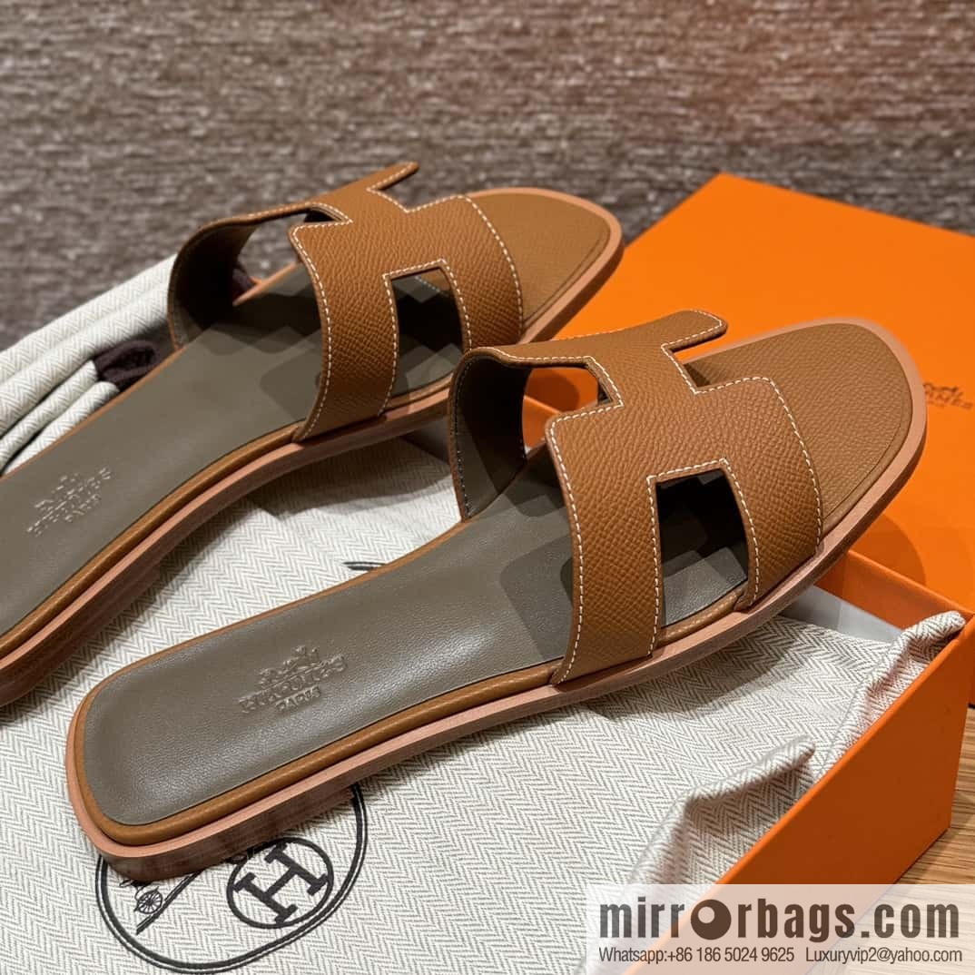 Hermès slippers