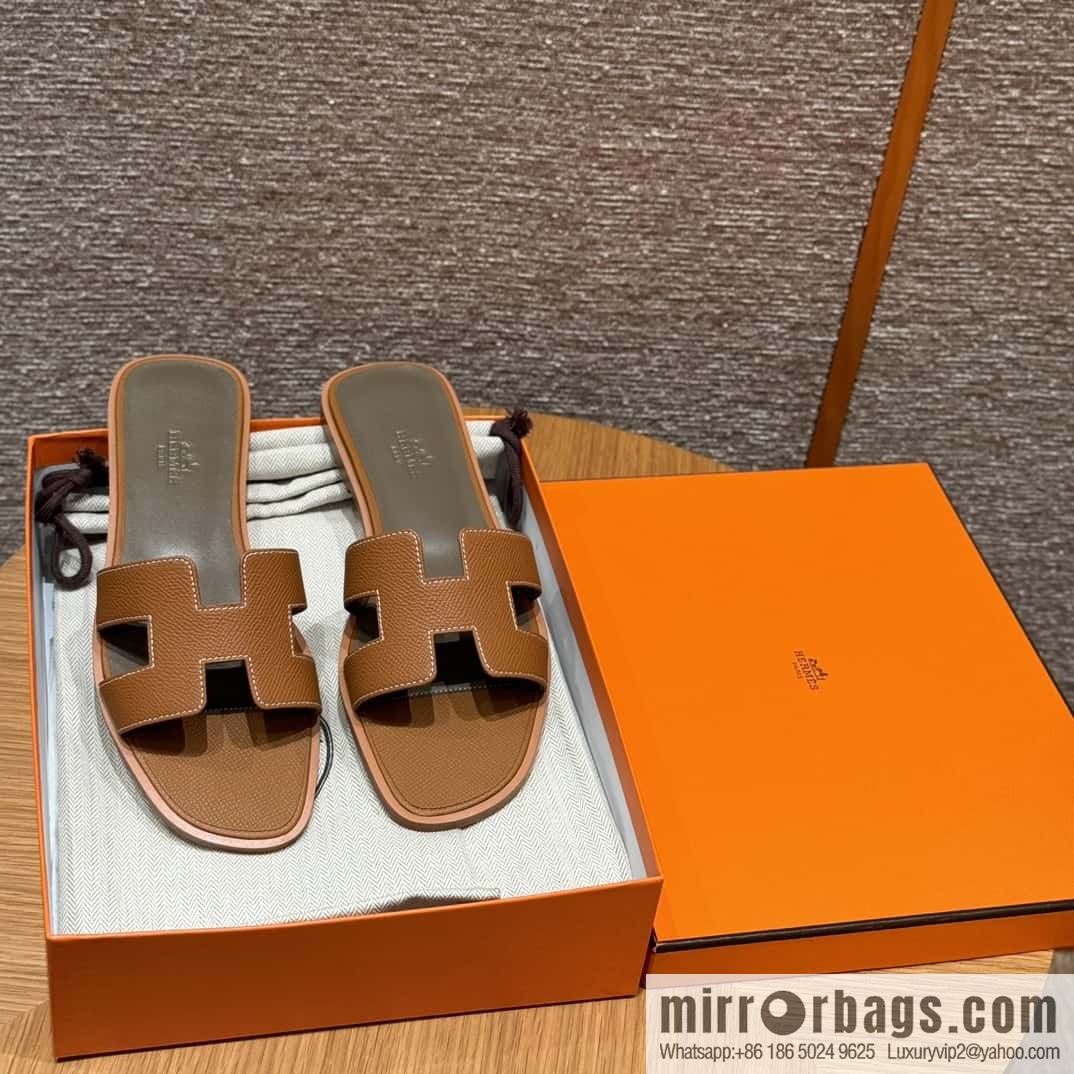 Hermès slippers