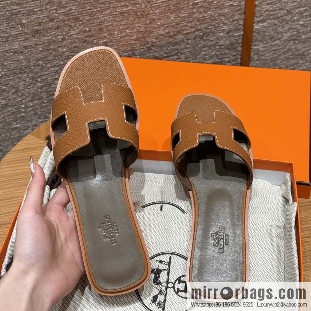 Hermès slippers