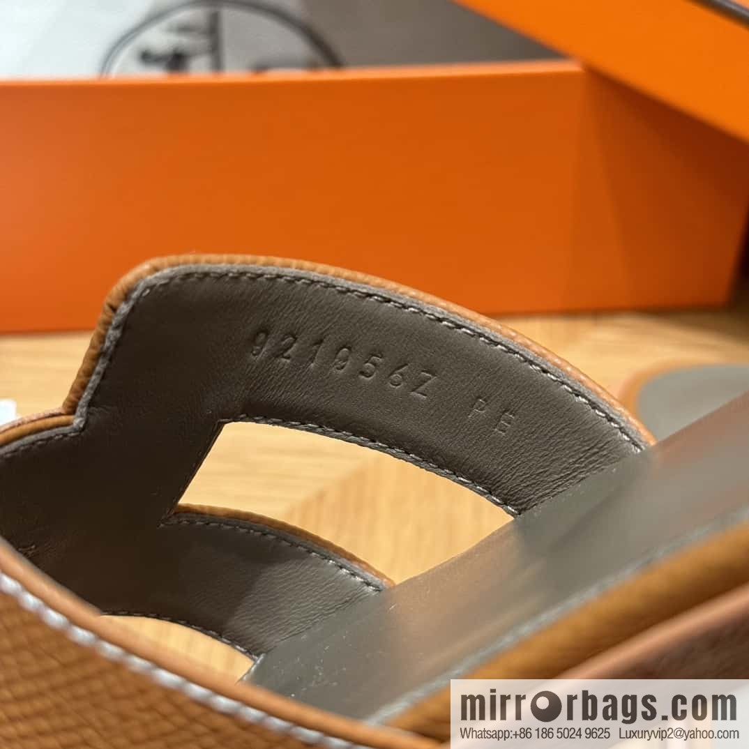 Hermès slippers