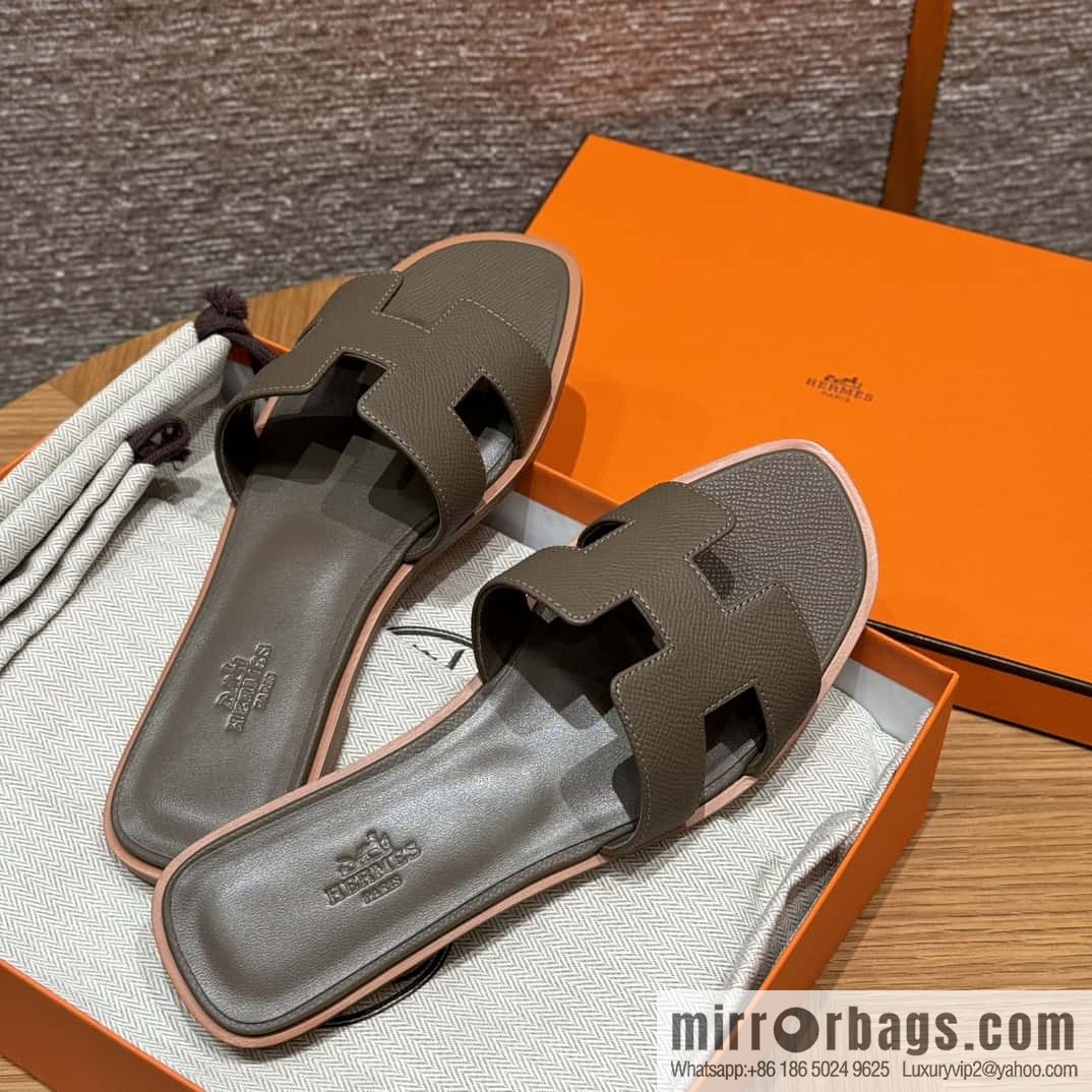 Hermès slippers