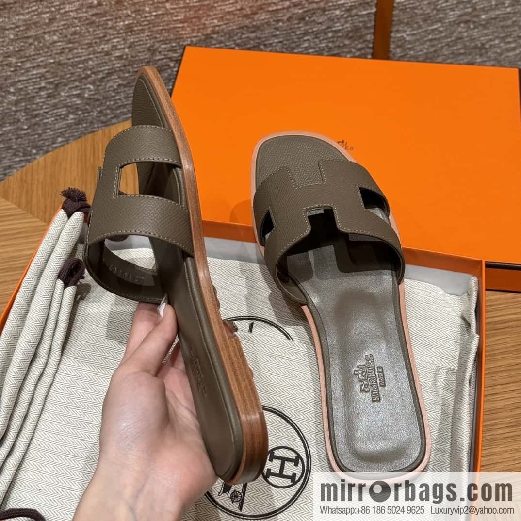 Hermès slippers