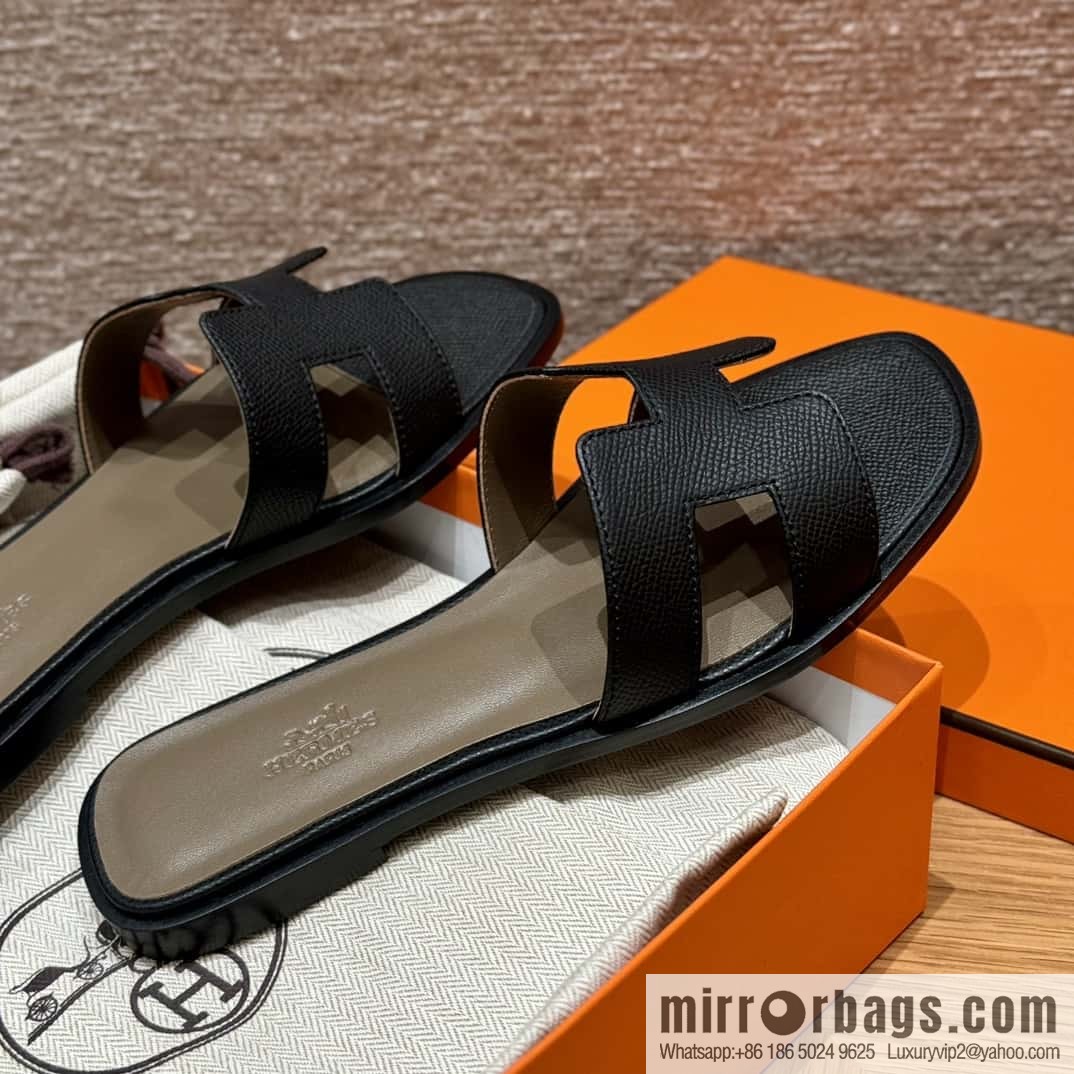 Hermès slippers