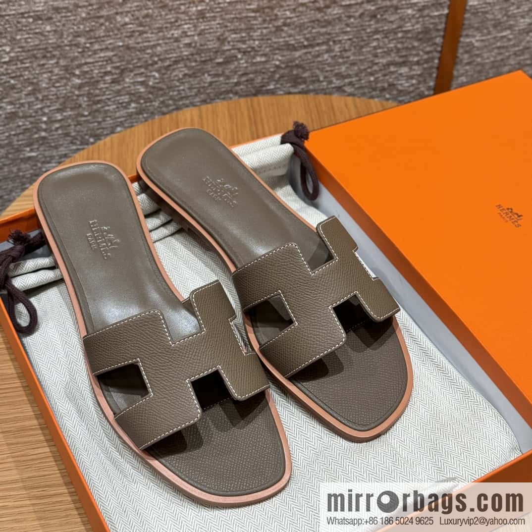 Hermès slippers