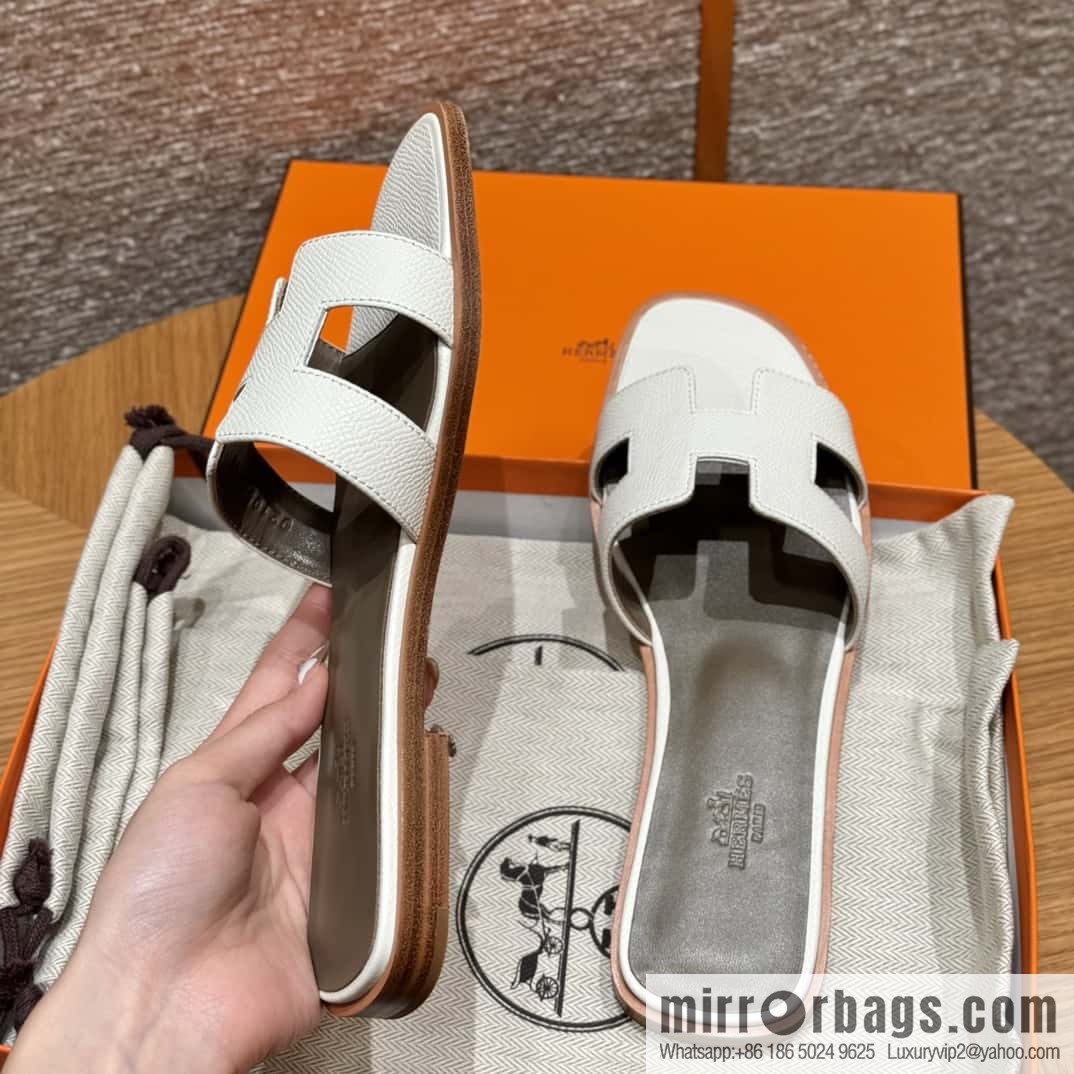 Hermès slippers