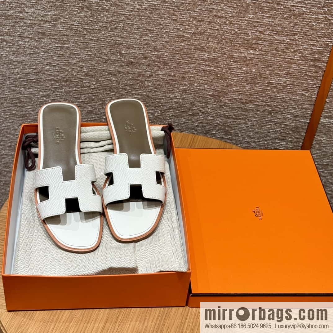 Hermès slippers