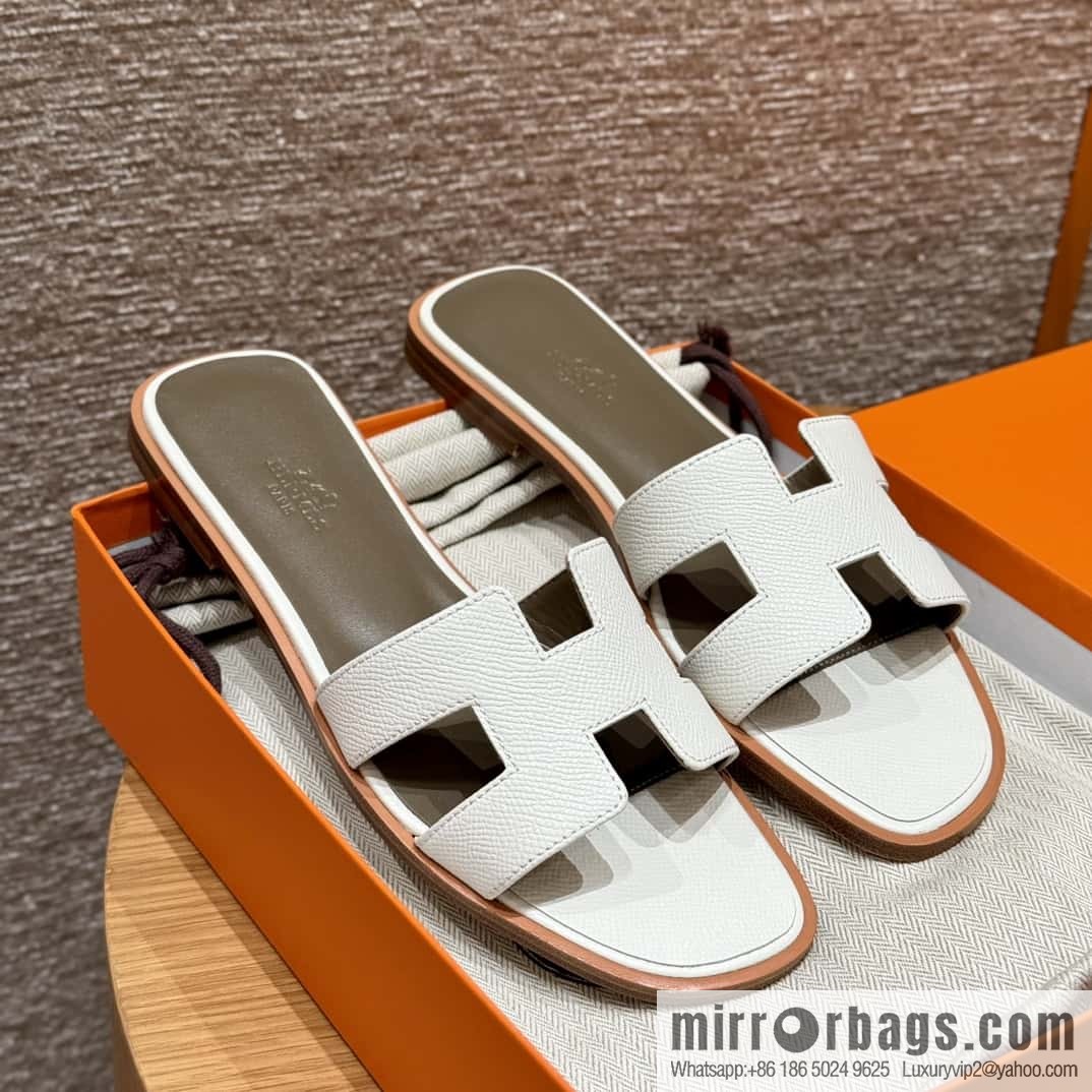 Hermès slippers