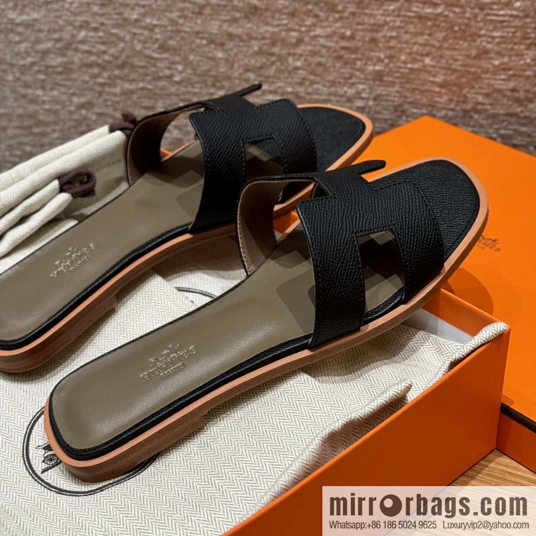 Hermès slippers