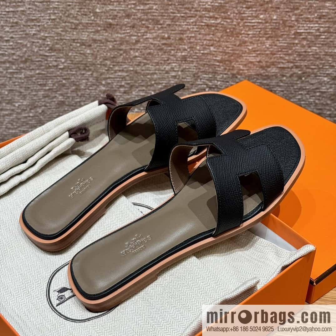 Hermès slippers