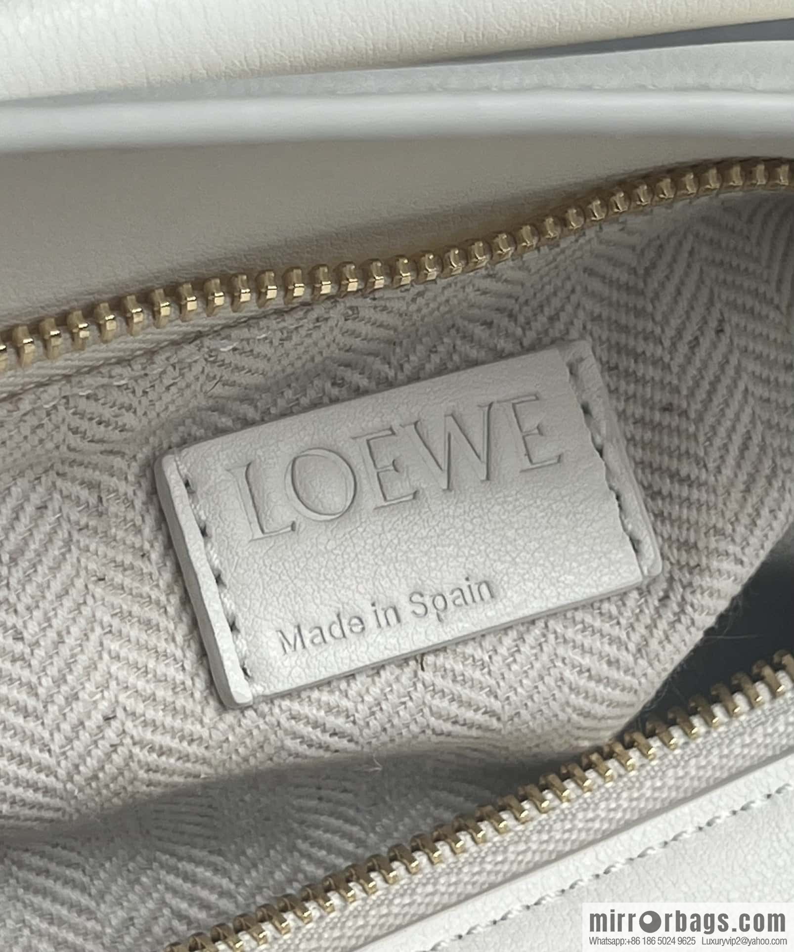 LOEWE latest practice puzzle milk white spell 0681