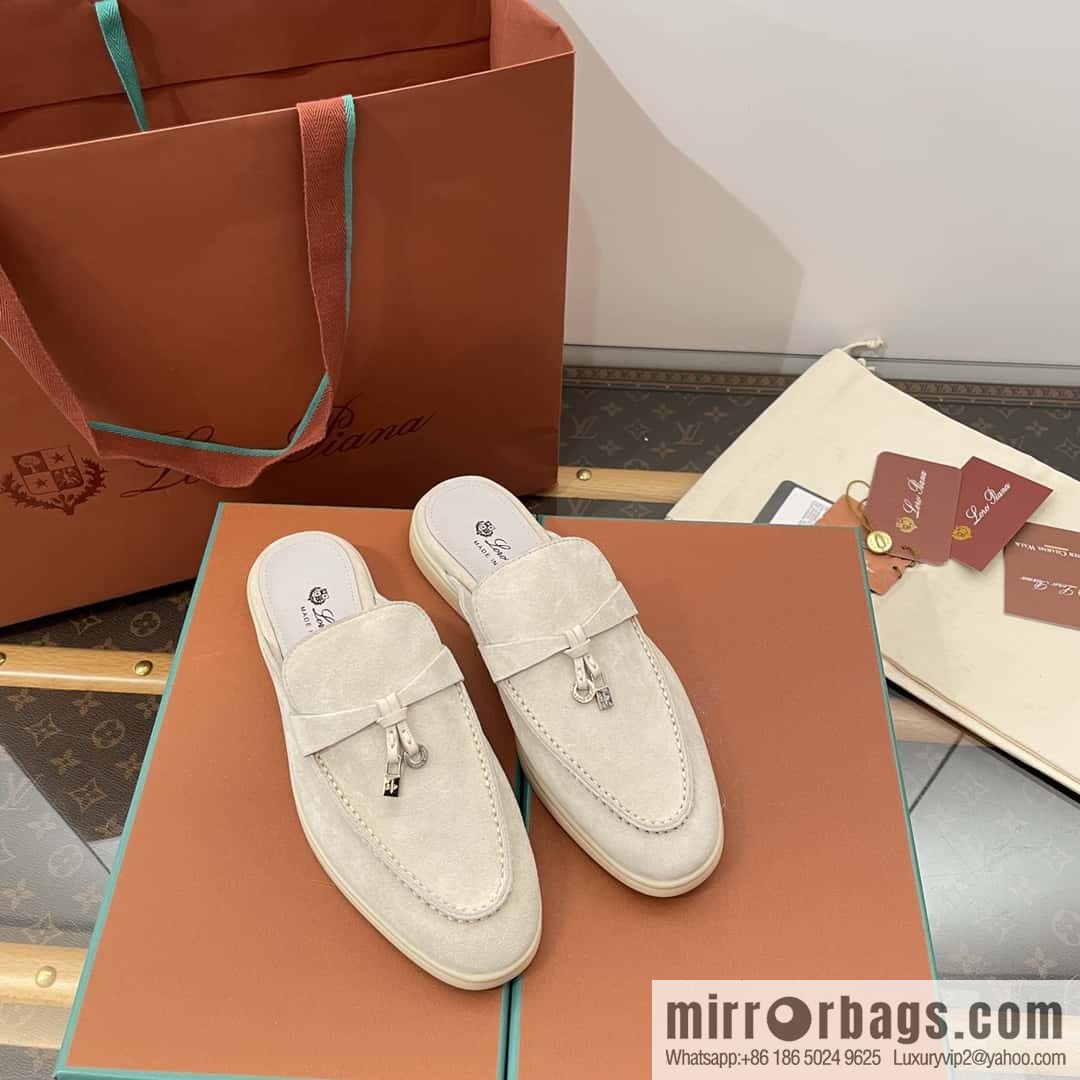 𝐋𝐨𝐫𝐨 𝐏𝐢𝐚𝐧𝐚|| Muller half-shoes, pearl gray