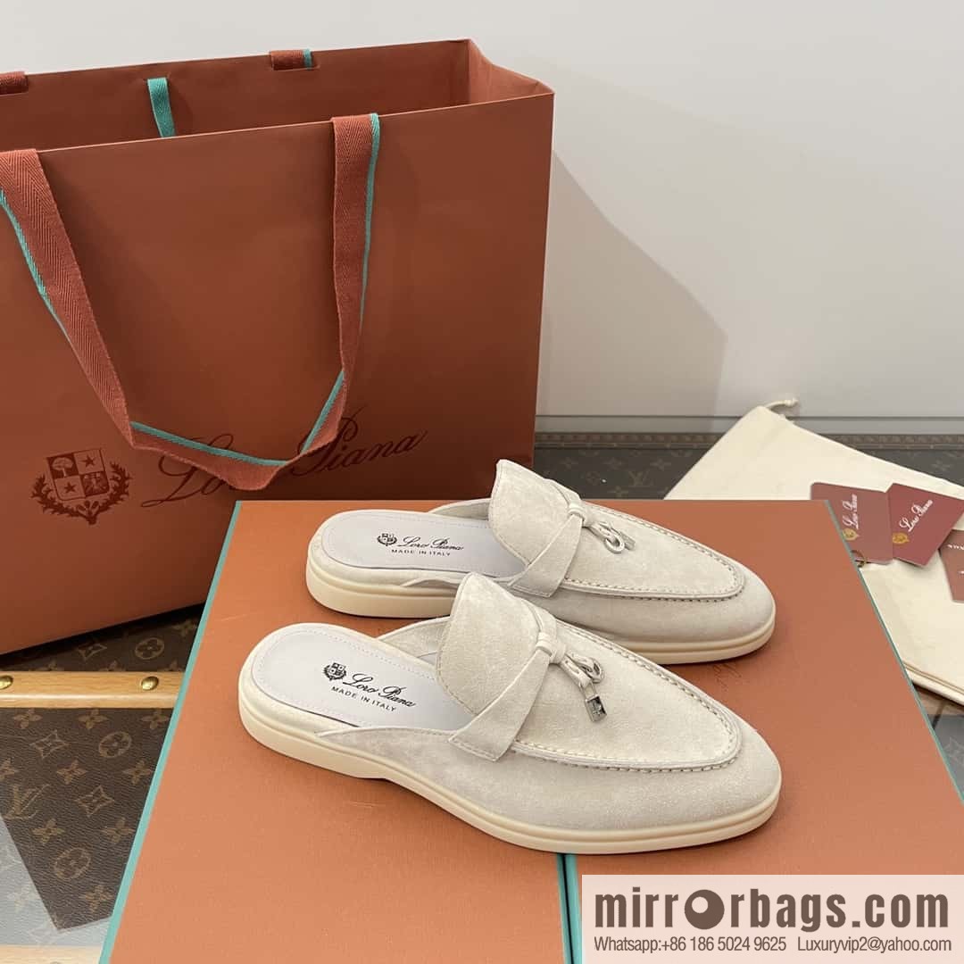 𝐋𝐨𝐫𝐨 𝐏𝐢𝐚𝐧𝐚|| Muller half-shoes, pearl gray