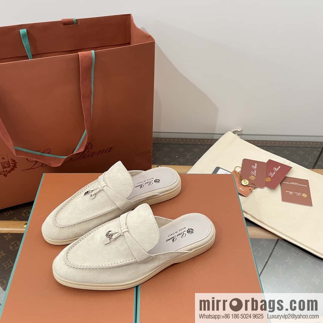 𝐋𝐨𝐫𝐨 𝐏𝐢𝐚𝐧𝐚|| Muller half-shoes, pearl gray