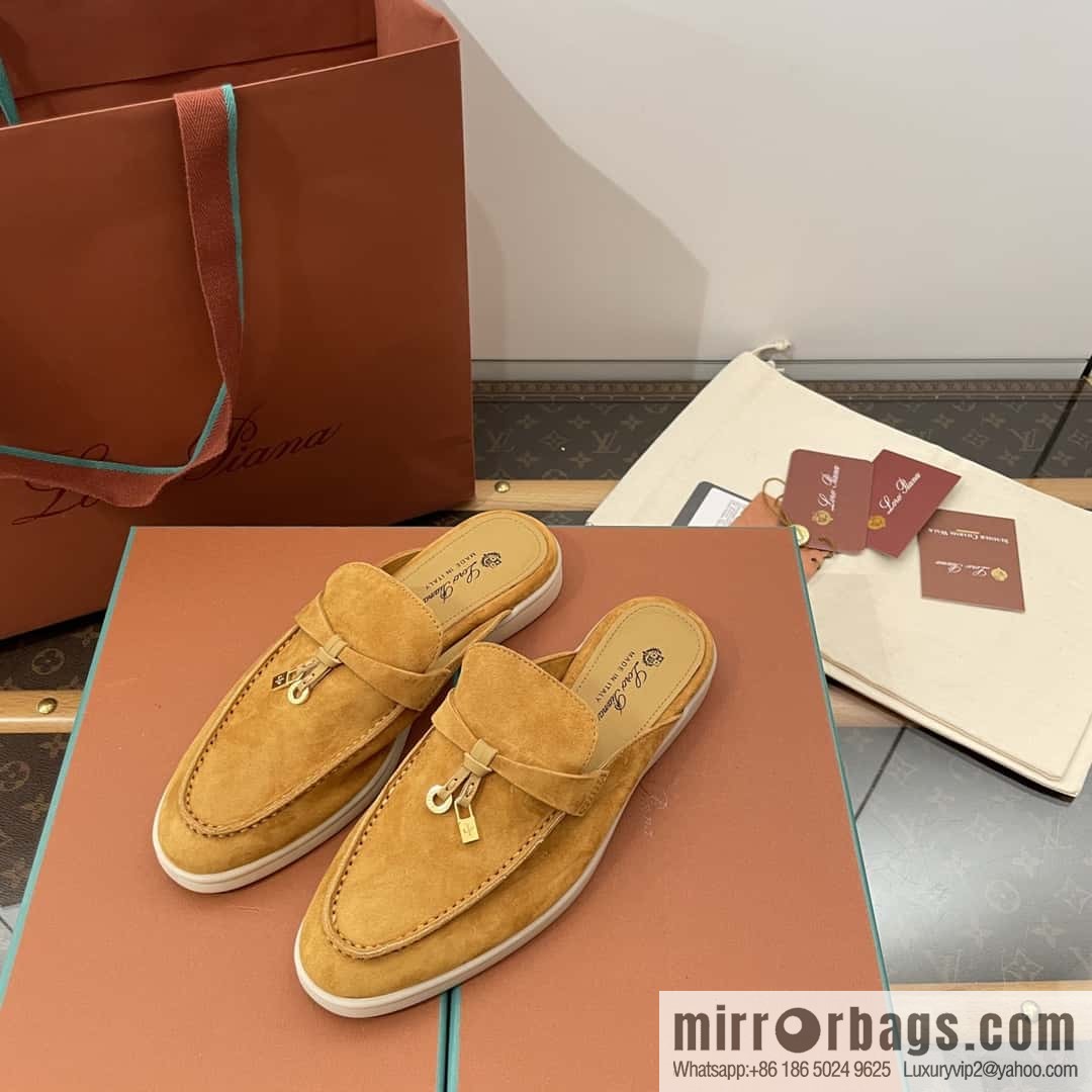 𝐋𝐨𝐫𝐨 𝐏𝐢𝐚𝐧𝐚|| Mueller half shoes, golden brown