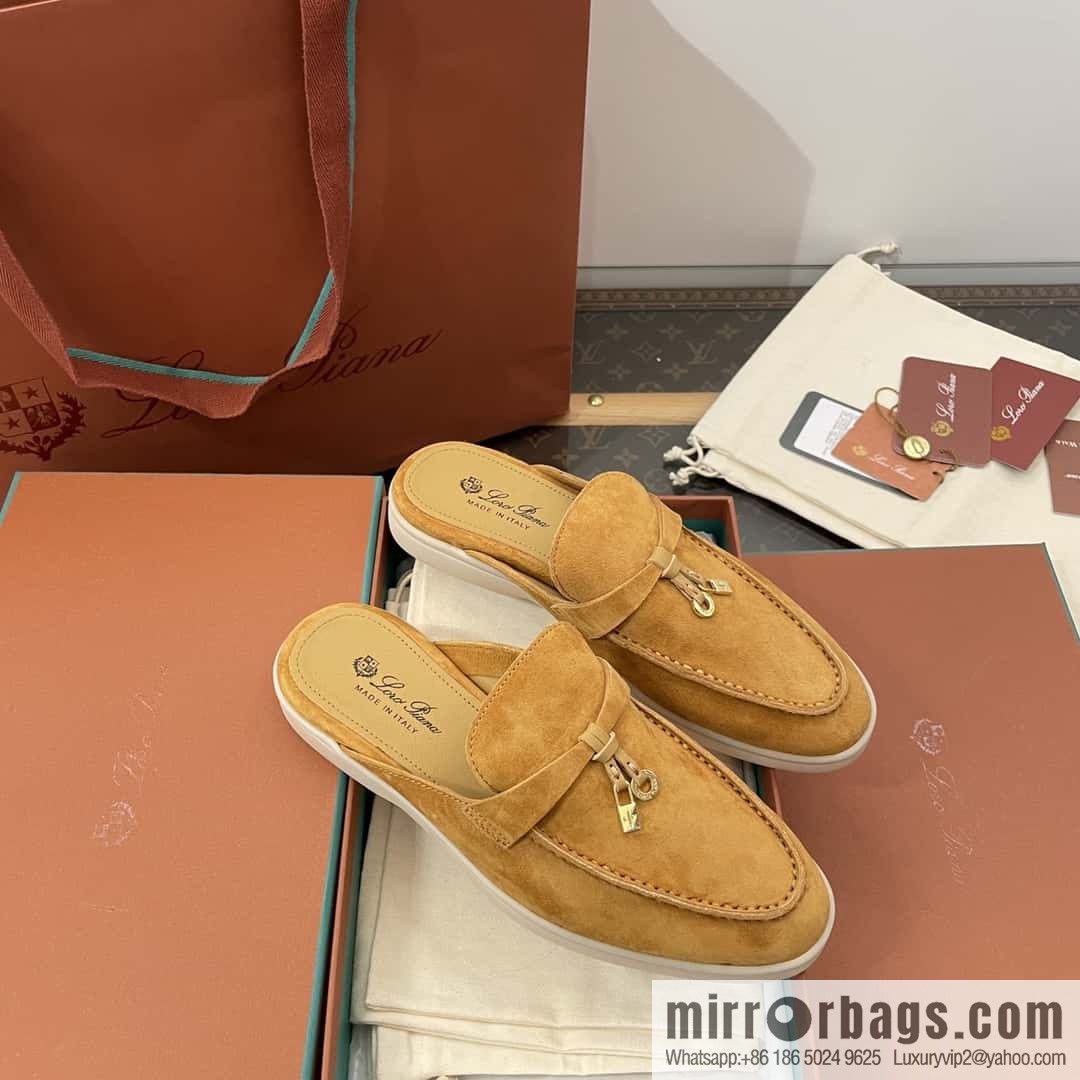 𝐋𝐨𝐫𝐨 𝐏𝐢𝐚𝐧𝐚|| Mueller half shoes, golden brown