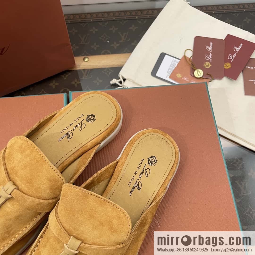 𝐋𝐨𝐫𝐨 𝐏𝐢𝐚𝐧𝐚|| Mueller half shoes, golden brown