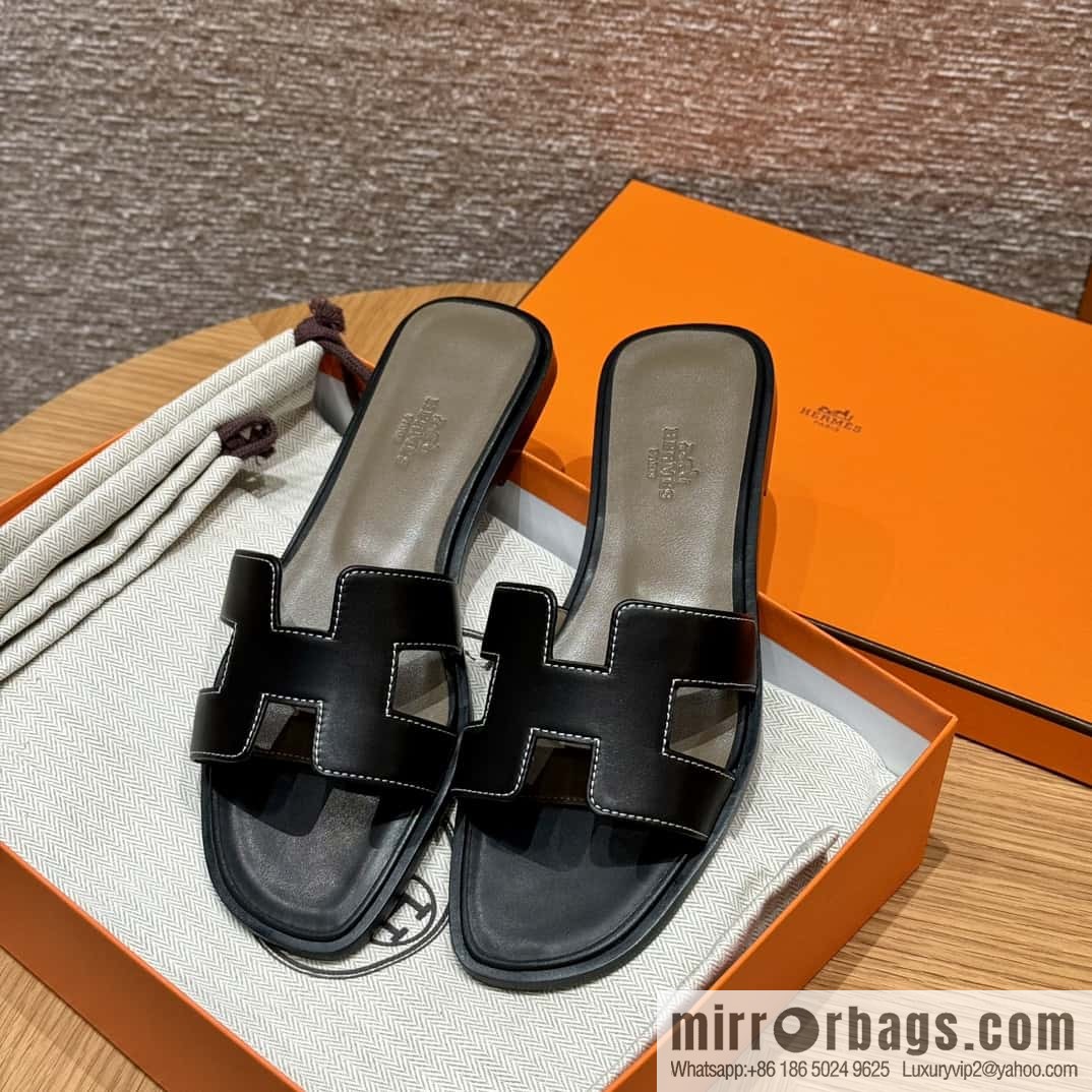 Hermès slippers